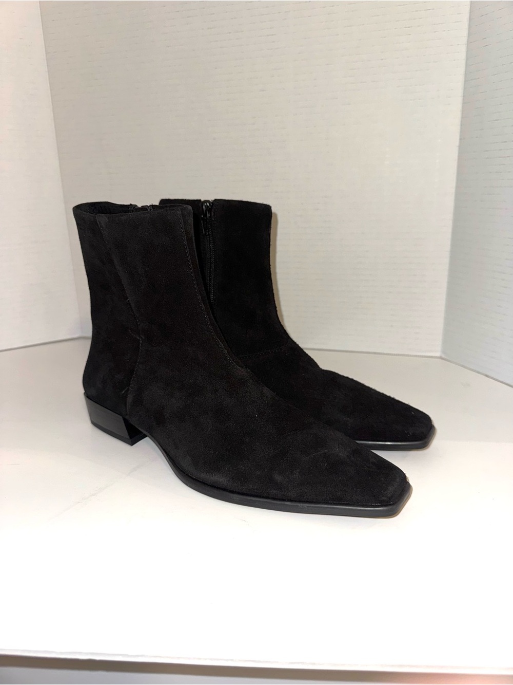 Vagabond Nella Suede Booties